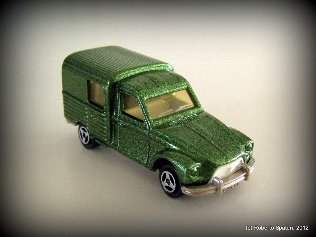 Majorette Citroen Acadiane (n.235)